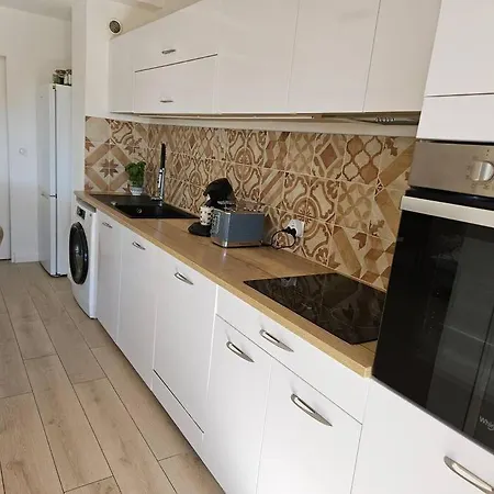 Hauteur D'antibes 3 Pieces Vue Et Montagne Calanques Antibes