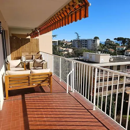 Hauteur D'antibes 3 Pieces Vue Et Montagne Calanques Antibes